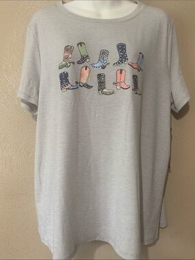 Scarlett Love size XL Light Gray Tee Bling Cowgirl Boots NWT